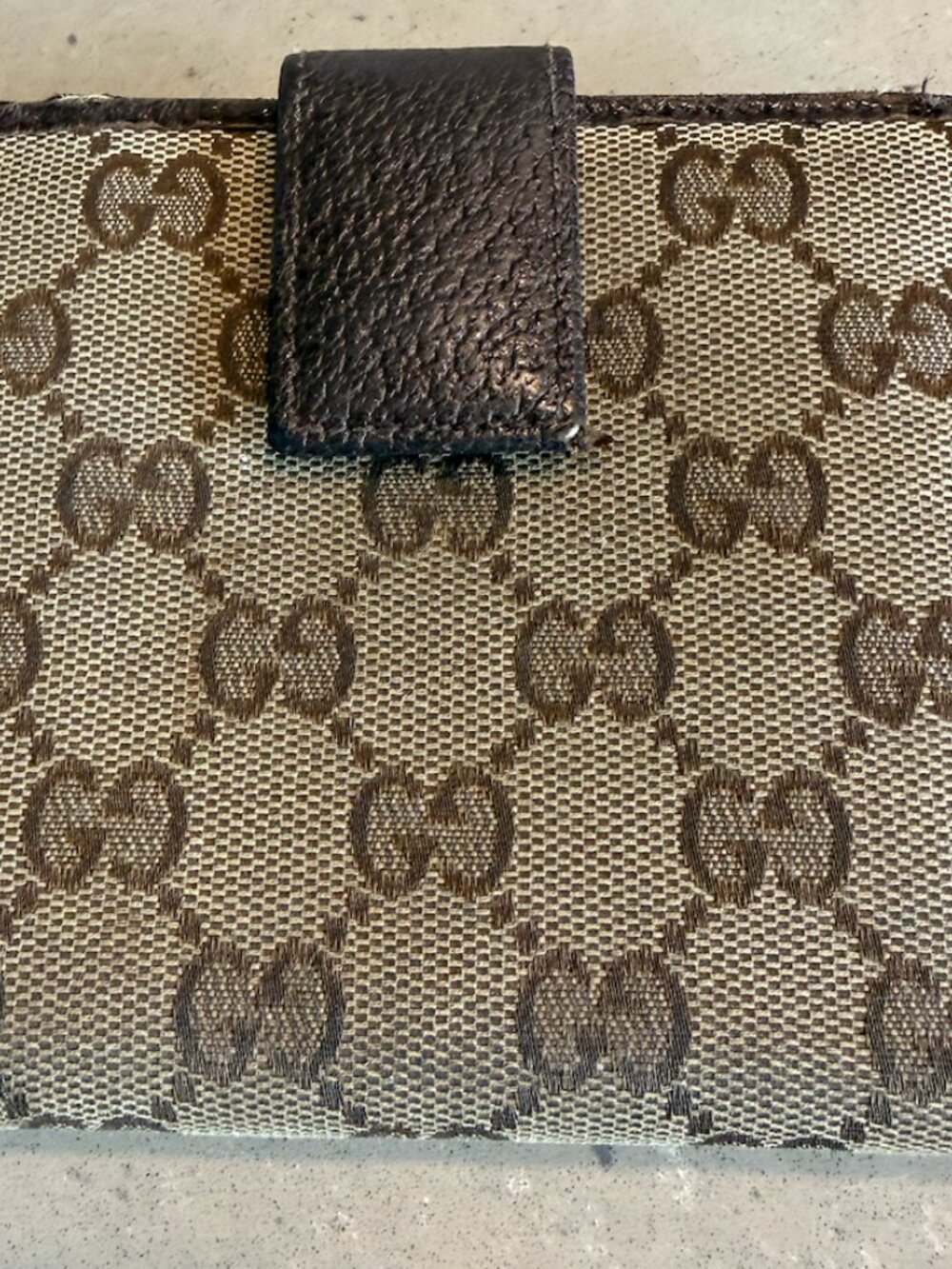 Gucci Vintage Beige/Brown GG Monogram Canvas Wallett with Silver Plate - Picture 3 of 8